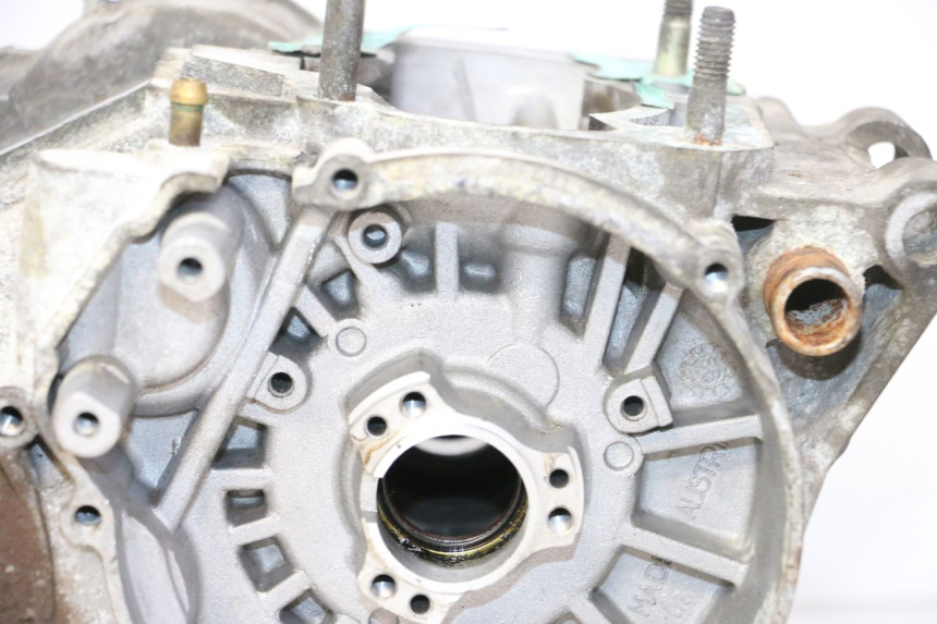 photo de ONDERKANT MOTORBLOK APRILIA ETX 125 (1998 - 2002) - Gecontroleerd onderdeel