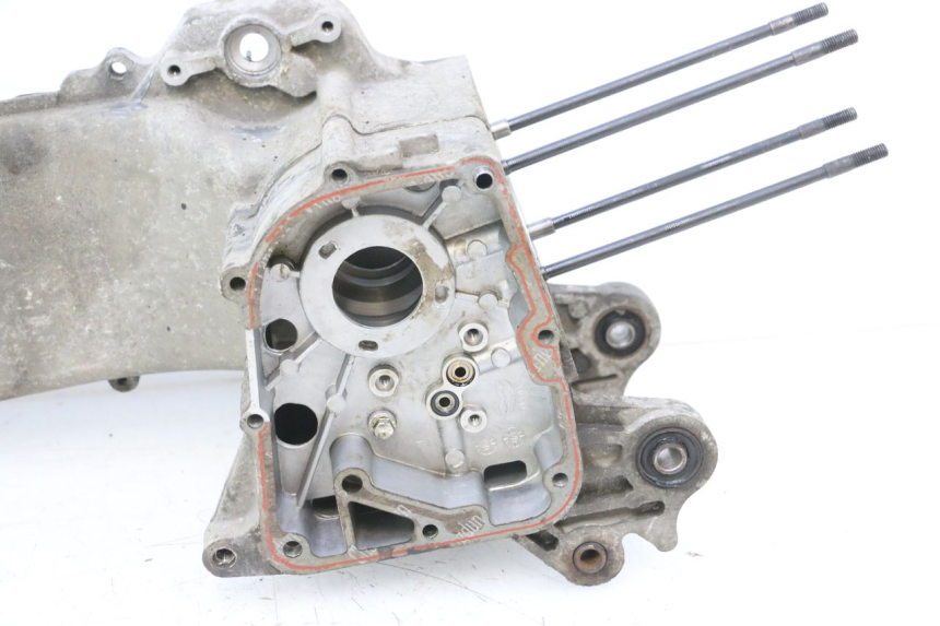 photo de ONDERSTE MOTORKAST JM MOTORS F45i 4T 50 (2020 - 2023) - Zoom op gebruiksstaat