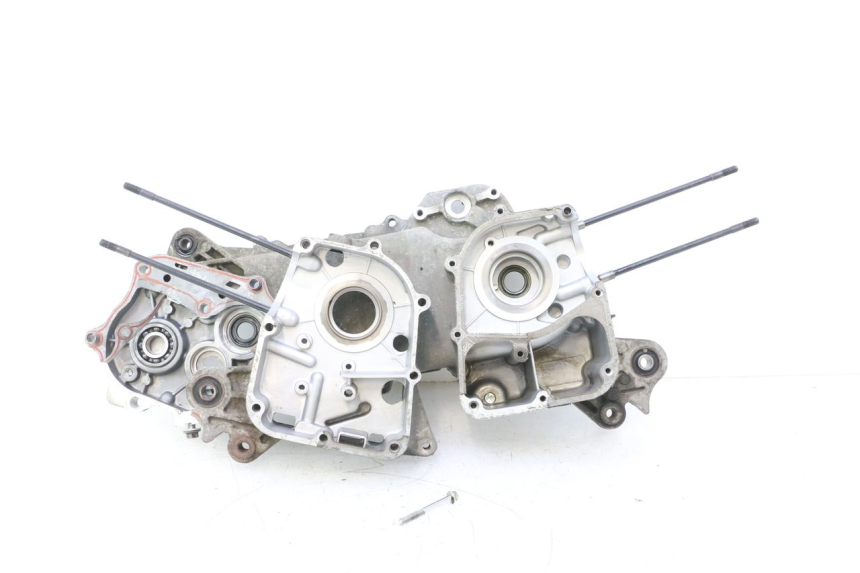 photo de ONDERSTE MOTORKAST JM MOTORS F45i 4T 50 (2020 - 2023) - Technische close-up