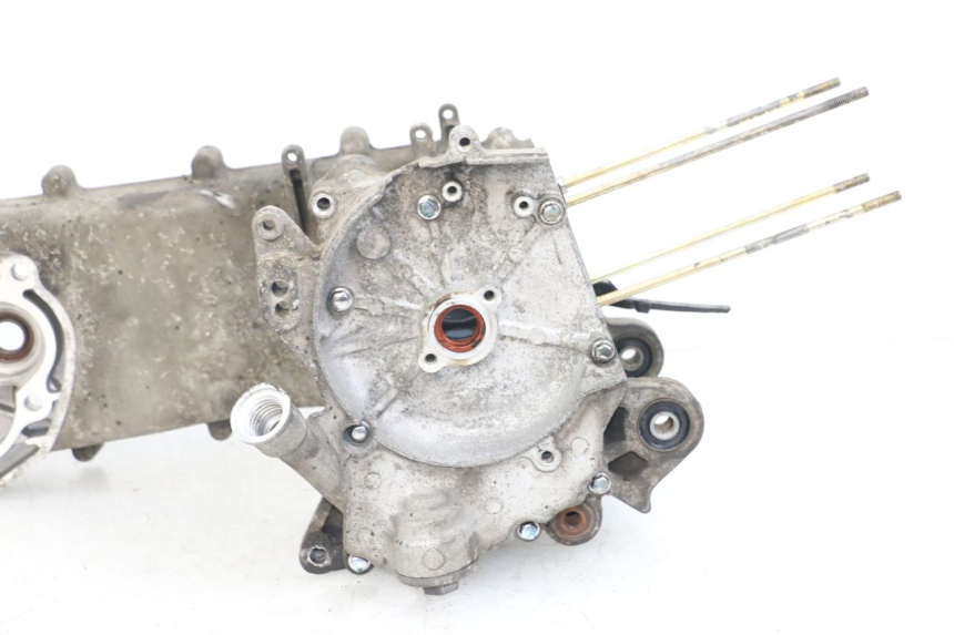 photo de ONDERKANT MOTORBLOK SYM FIDDLE 3 III 50 (2014 - 2020) - Gecontroleerd onderdeel