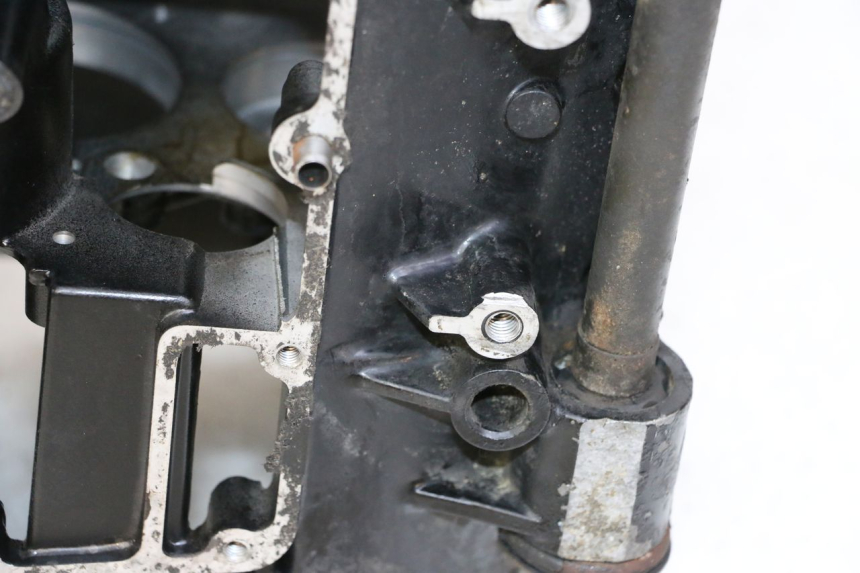 photo de ONDERKANT MOTORBLOK YAMAHA FJ 36Y 1100 (1984 - 1985) - Focus op structuur