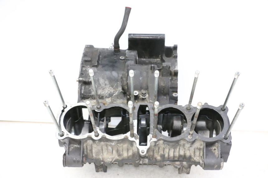 photo de ONDERKANT MOTORBLOK YAMAHA FJ 36Y 1100 (1984 - 1985) - Bevestigingspunten