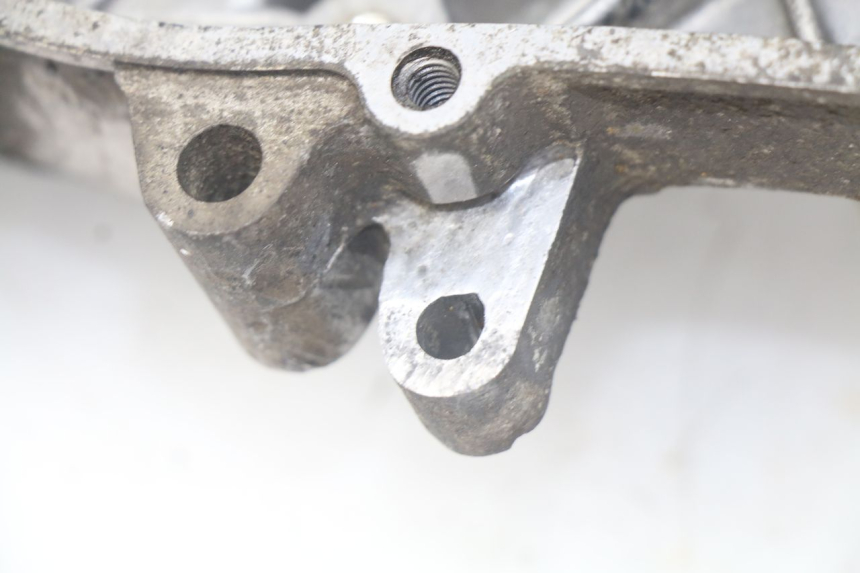 photo de ONDERKANT MOTORBLOK PIAGGIO FLY 125 (2005 - 2012) - Detail van het onderdeel