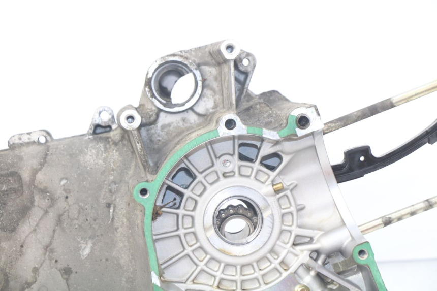 photo de ONDERKANT MOTORBLOK PIAGGIO FLY 125 (2005 - 2012) - Staat van het oppervlak