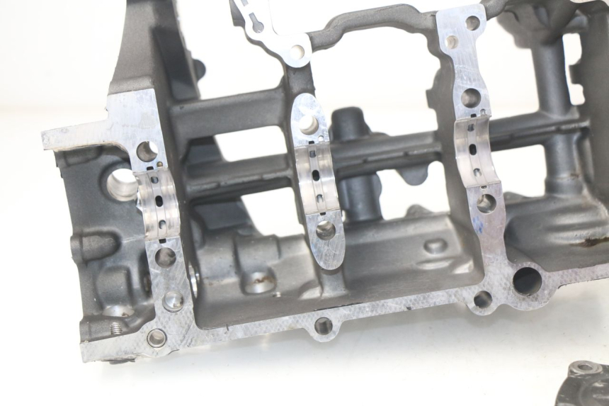 photo de ONDERKANT MOTORBLOK YAMAHA FZ8 800 (2010 - 2016) - Alternatieve hoek