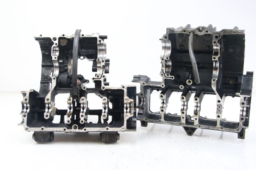 photo de ONDERKANT MOTORBLOK YAMAHA FZS FAZER 600 (2001 - 2003) - Bevestigingspunten