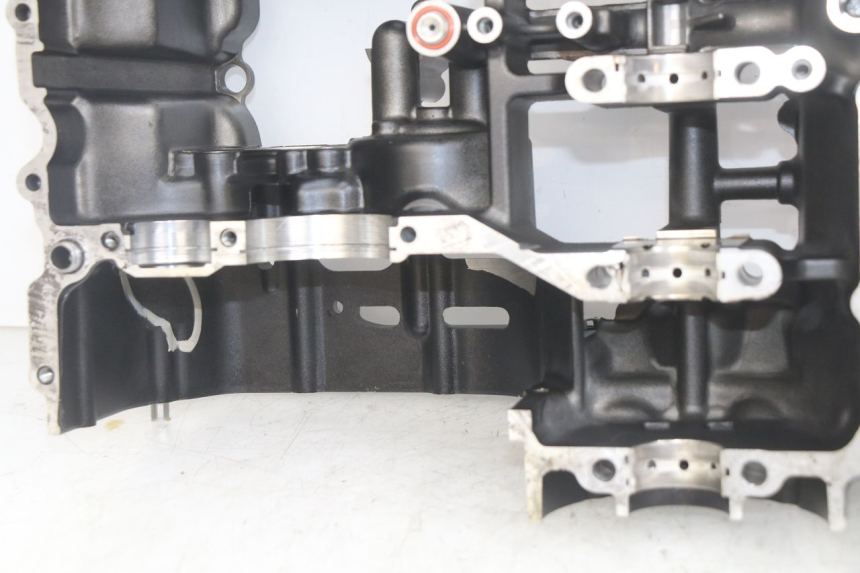 photo de ONDERKANT MOTORBLOK YAMAHA FZS FAZER 600 (1998 - 2001) - Profielaanzicht