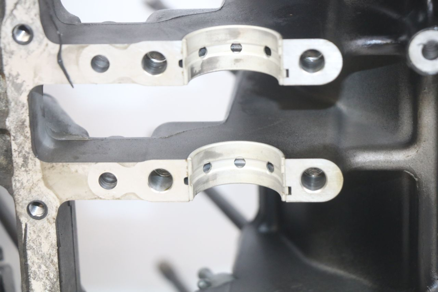 photo de ONDERKANT MOTORBLOK YAMAHA FZS FAZER 600 (1998 - 2001) - Zoom op gebruiksstaat