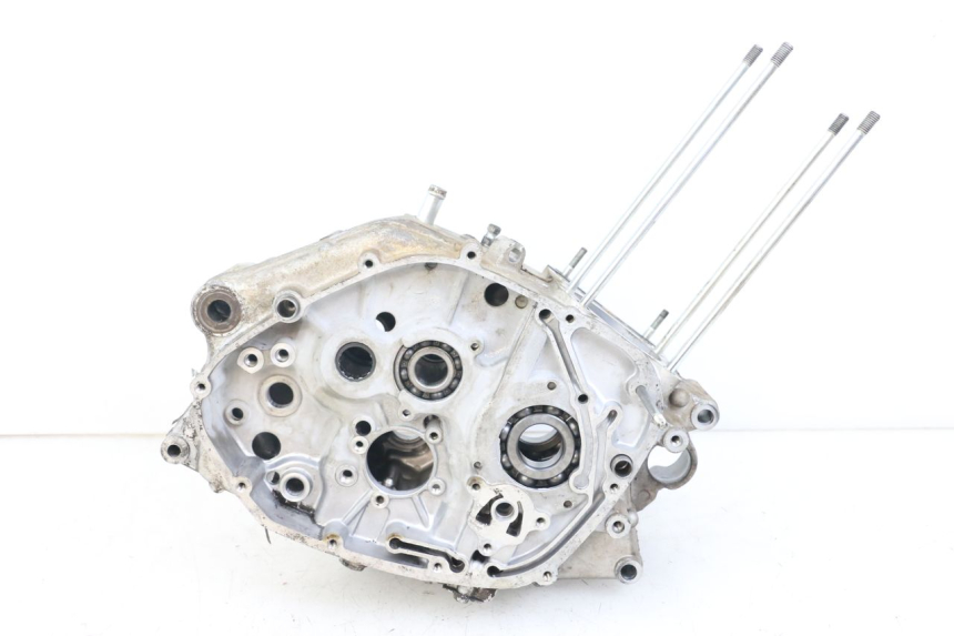 photo de ONDERKANT MOTORBLOK HYOSUNG GF 125 (2001 - 2005) - Bevestigingspunten