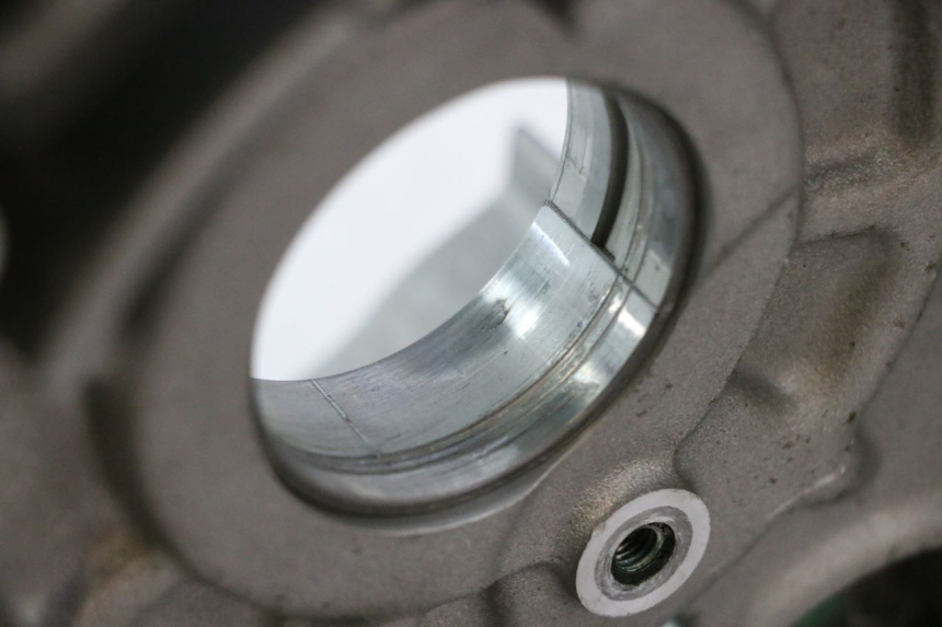 photo de ONDERKANT MOTORBLOK GILERA GP 800 (2007 - 2013) - Visuele inspectie