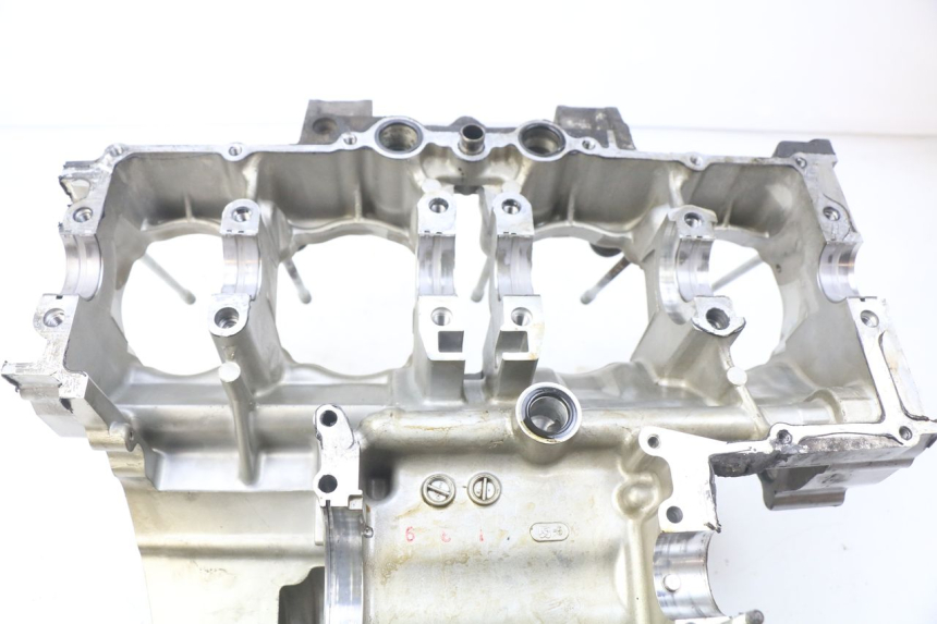 photo de ONDERKANT MOTORBLOK SUZUKI GSF S BANDIT 600 (2000 - 2004) - Andere kijkhoek