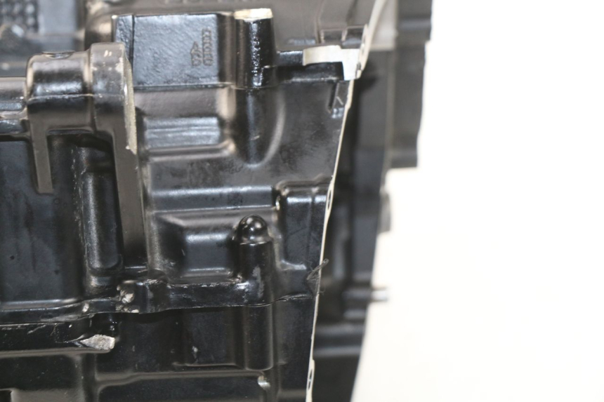 photo de ONDERKANT MOTORBLOK SUZUKI GSR 600 (2005 - 2012) - Detail van het onderdeel