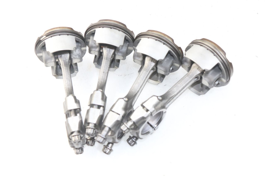 photo de ONDERKANT MOTORBLOK SUZUKI GSR 600 (2005 - 2012) - Technische close-up