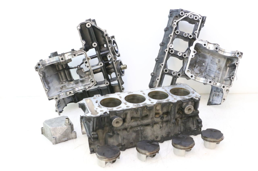 photo de ONDERKANT MOTORBLOK SUZUKI GSR 600 (2005 - 2012) - Hoofdaanzicht