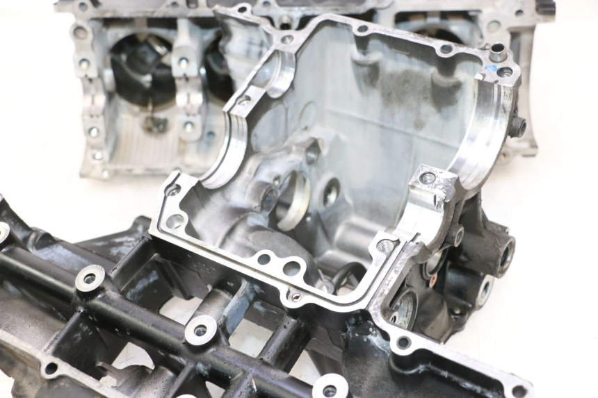 photo de ONDERKANT MOTORBLOK SUZUKI GSR 600 (2005 - 2012) - Detailaanzicht