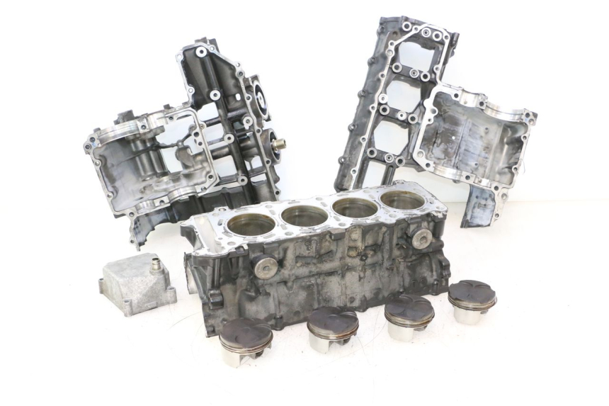photo de ONDERKANT MOTORBLOK SUZUKI GSR 600 (2005 - 2012) - Bevestigingspunten