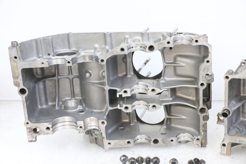 photo de ONDERKANT MOTORBLOK SUZUKI GSX E 250 (1982 - 1983) - Zoom op kwaliteit