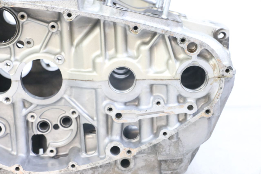 photo de ONDERKANT MOTORBLOK SUZUKI GSX E 250 (1982 - 1983) - Staat van het oppervlak