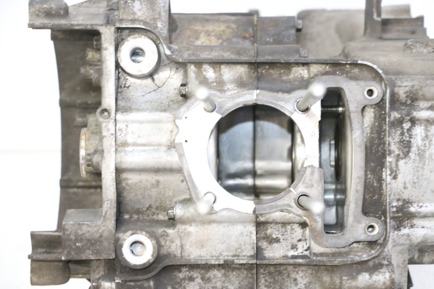 photo de ONDERKANT MOTORBLOK DAELIM HISTORY 125 (2001 - 2002) - Zoom op kwaliteit