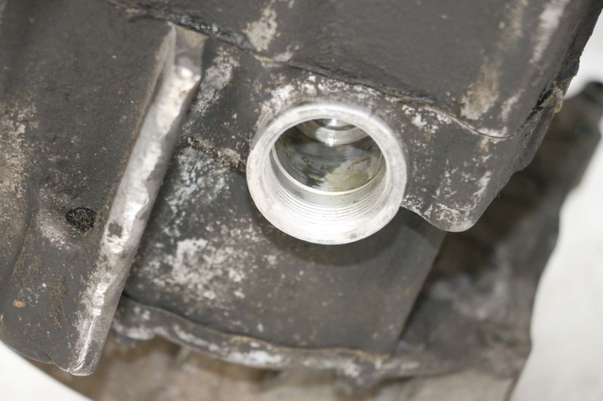 photo de ONDERKANT MOTORBLOK DAELIM HISTORY 125 (2001 - 2002) - Bevestigingspunten