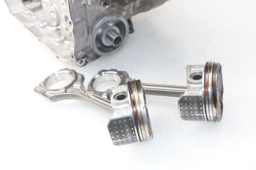 photo de ONDERKANT MOTORBLOK HONDA INTEGRA NC D 750 (2016 - 2018) - Detail van het onderdeel