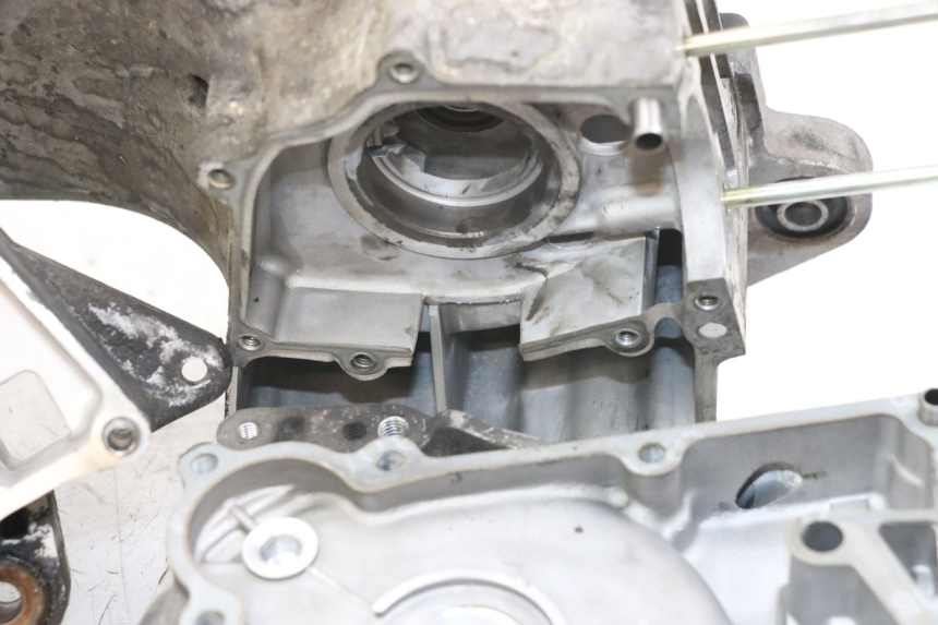 photo de ONDERKANT MOTORBLOK SYM JET 14 4T 50 (2018 - 2022) - Zoom op kwaliteit