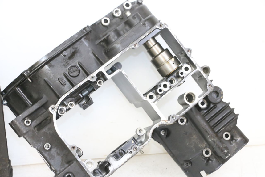 photo de ONDERKANT MOTORBLOK KAWASAKI GTR 1000 (1994 - 2004) - Gecontroleerd onderdeel