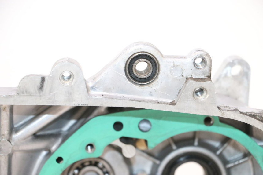 photo de ONDERSTE MOTORKAST PEUGEOT KISBEE 2T 50 (2018 - 2022) - Focus op structuur