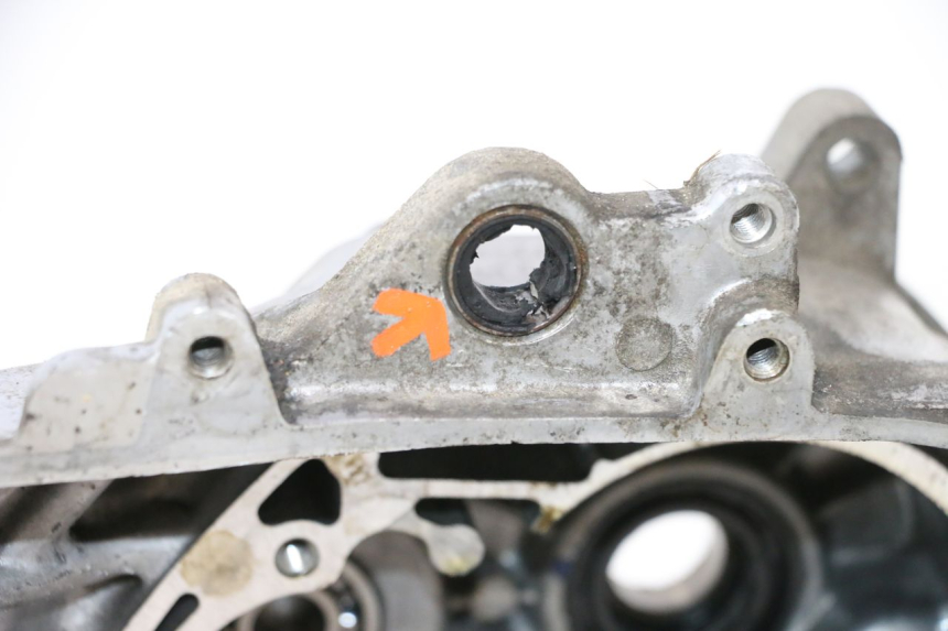 photo de ONDERKANT MOTORBLOK PEUGEOT KISBEE 2T 50 (2010 - 2017) - Gecontroleerd onderdeel