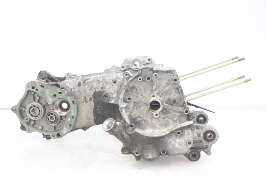 photo de ONDERKANT MOTORBLOK PEUGEOT KISBEE 4T 50 (2018 - 2022) - Detailaanzicht