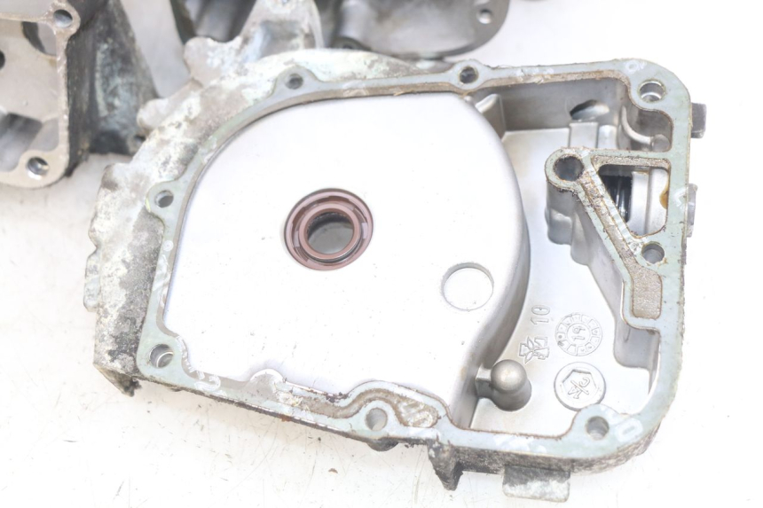 photo de ONDERKANT MOTORBLOK PEUGEOT KISBEE 4T 50 (2018 - 2022) - Zoom op kwaliteit