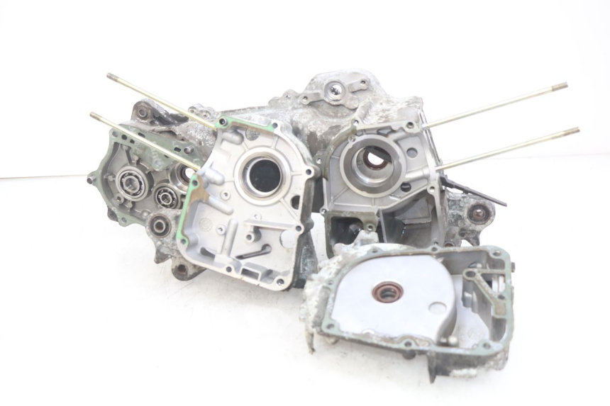 photo de ONDERKANT MOTORBLOK PEUGEOT KISBEE 4T 50 (2018 - 2022) - Profielaanzicht