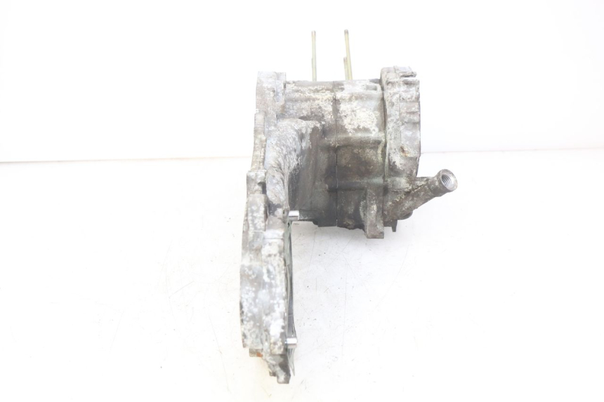 photo de ONDERKANT MOTORBLOK PEUGEOT KISBEE 4T 50 (2018 - 2022) - Markeringen en referenties