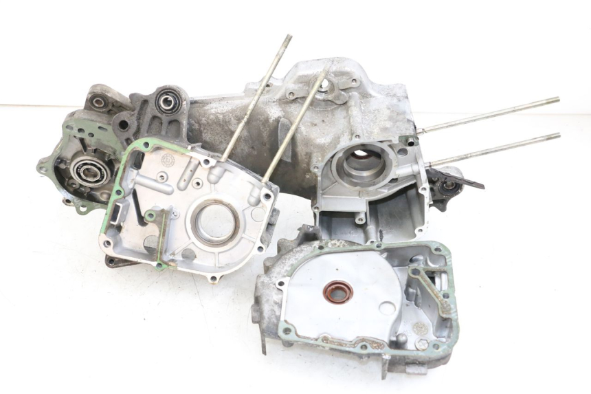 photo de ONDERKANT MOTORBLOK PEUGEOT KISBEE 4T 50 (2018 - 2022) - Zoom op componenten