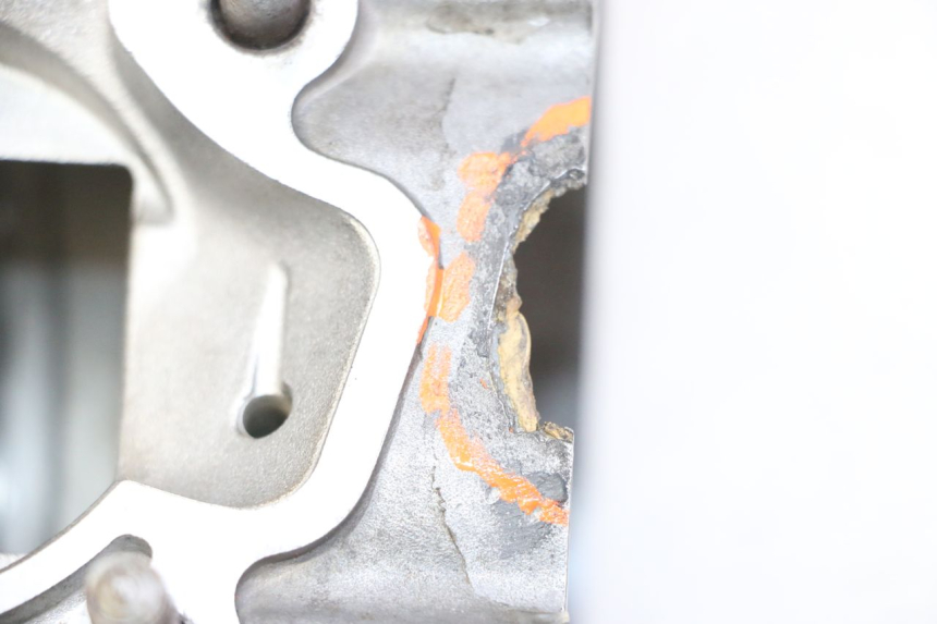 photo de ONDERKANT MOTORBLOK KAWASAKI KX 65 (2000 - 2019) - Bevestigingspunten