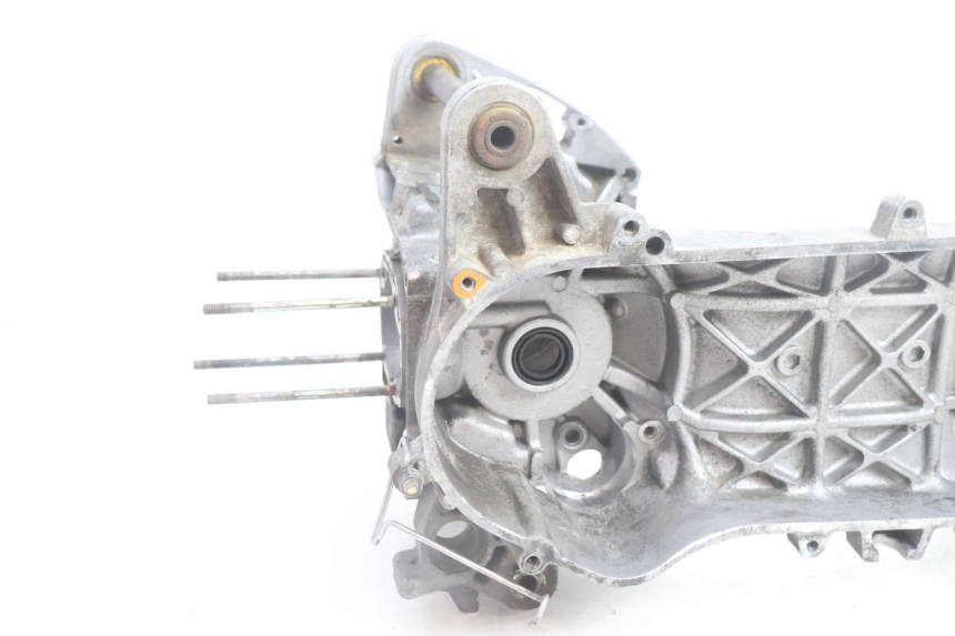 photo de ONDERKANT MOTORBLOK PEUGEOT LUDIX BLASTER 50 (2006 - 2014) - Detail van het onderdeel