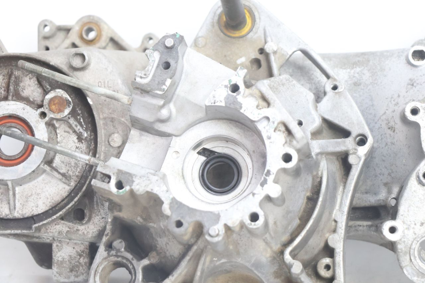 photo de ONDERKANT MOTORBLOK PEUGEOT LUDIX BLASTER 50 (2006 - 2014) - Visuele inspectie