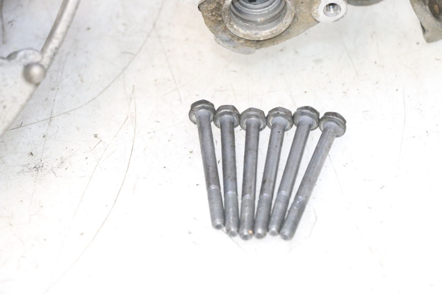photo de ONDERKANT MOTORBLOK PEUGEOT LUDIX 50 (2005 - 2007) - Andere kijkhoek