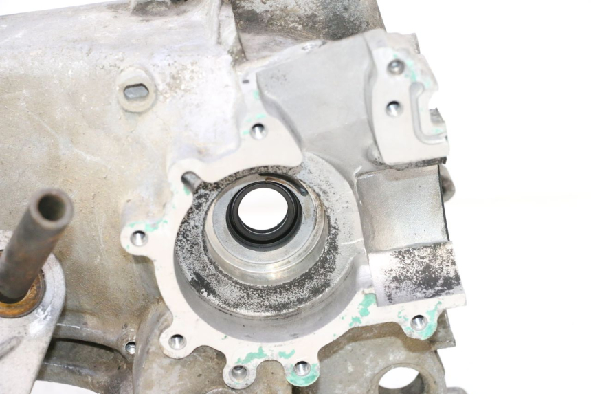 photo de ONDERKANT MOTORBLOK PEUGEOT LUDIX 50 (2005 - 2007) - Technische close-up