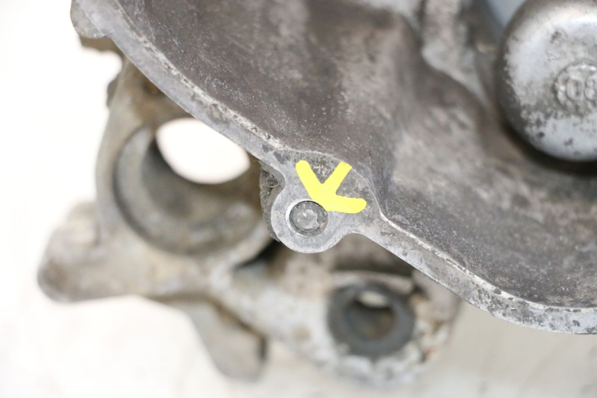 photo de ONDERKANT MOTORBLOK PEUGEOT LUDIX 50 (2005 - 2007) - Bevestigingspunten