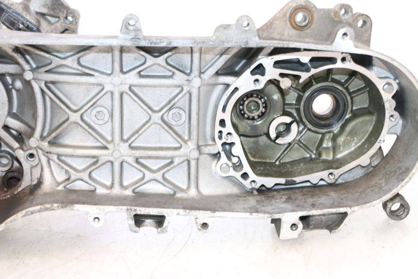 photo de ONDERSTE MOTORKAST PEUGEOT LUDIX ONE 14P 50 (2004 - 2013) - Overzicht