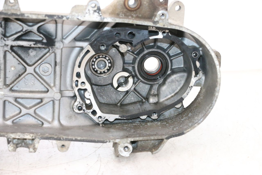 photo de ONDERKANT MOTORBLOK PEUGEOT LUDIX ONE 50 (2004 - 2013) - Visuele inspectie