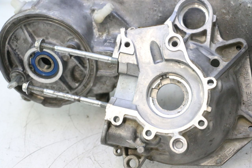 photo de ONDERSTE MOTORKAST MBK MACH G AC 50 (2002 - 2014) - Detail van het onderdeel