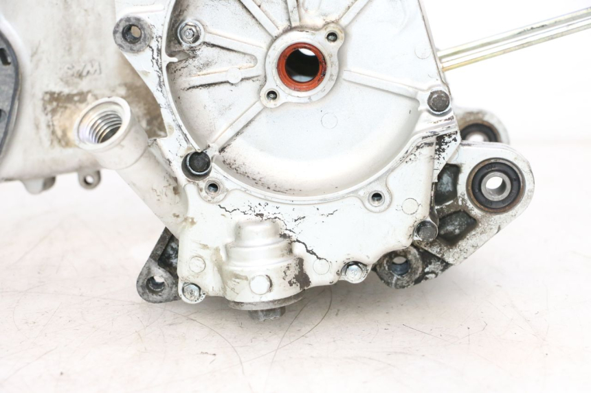 photo de ONDERSTE MOTORKAST SYM MIO 50 (2005 - 2010) - Bevestigingspunten