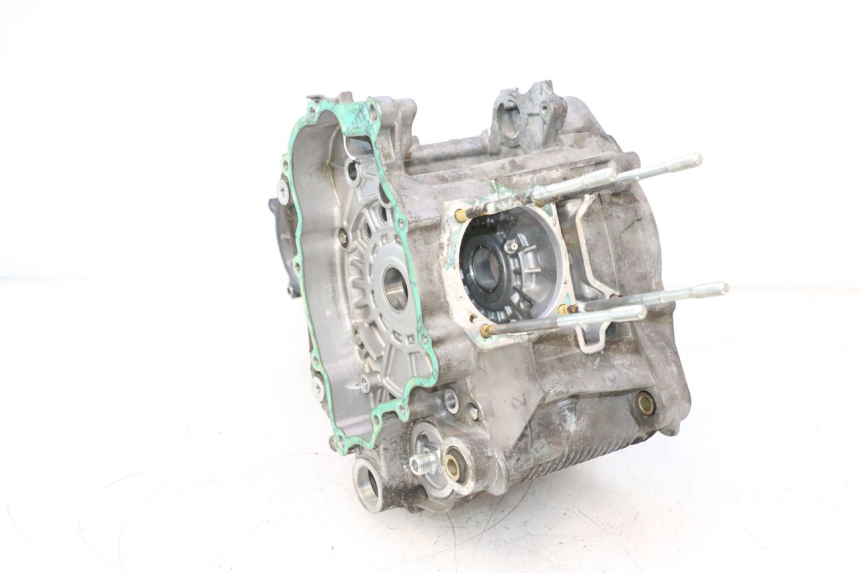 photo de ONDERKANT MOTORBLOK PIAGGIO MP3 LT 300 (2010 - 2016) - Bevestigingspunten