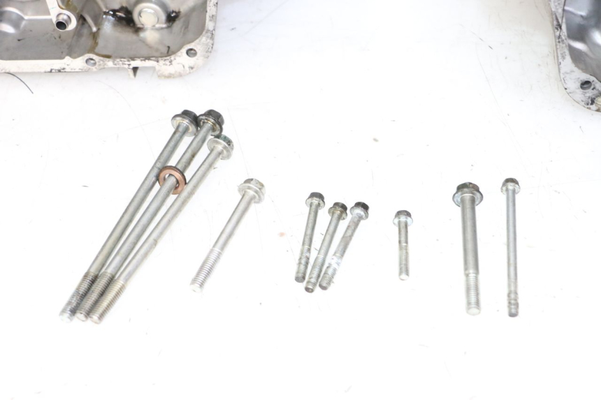 photo de ONDERKANT MOTORBLOK HONDA NTV DEAUVILLE 650 (2001 - 2006) - Profielaanzicht