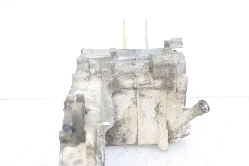 photo de ONDERKANT MOTORBLOK SYM ORBIT 2 4T 50 (2008 - 2017) - Bevestigingspunten