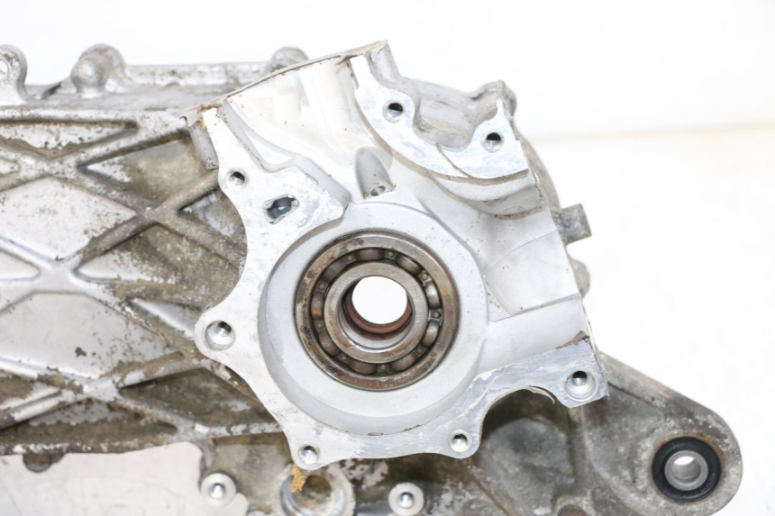 photo de ONDERKANT MOTORBLOK SYM ORBIT 2 50 (2008 - 2014) - Bevestigingspunten