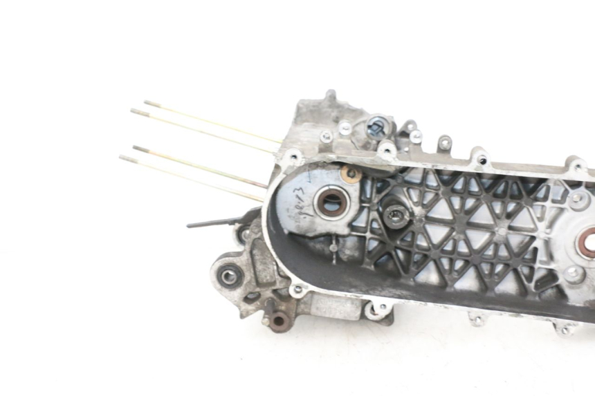 photo de ONDERKANT MOTORBLOK SYM ORBIT III 3 4T 50 (2018 - 2021) - Visuele inspectie