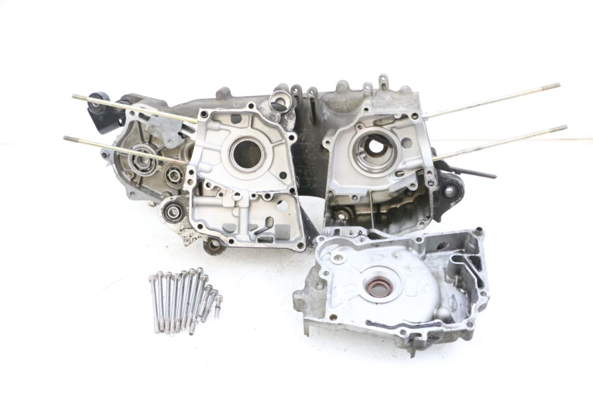 photo de ONDERKANT MOTORBLOK SYM ORBIT III 3 4T 50 (2018 - 2021) - Bevestigingspunten